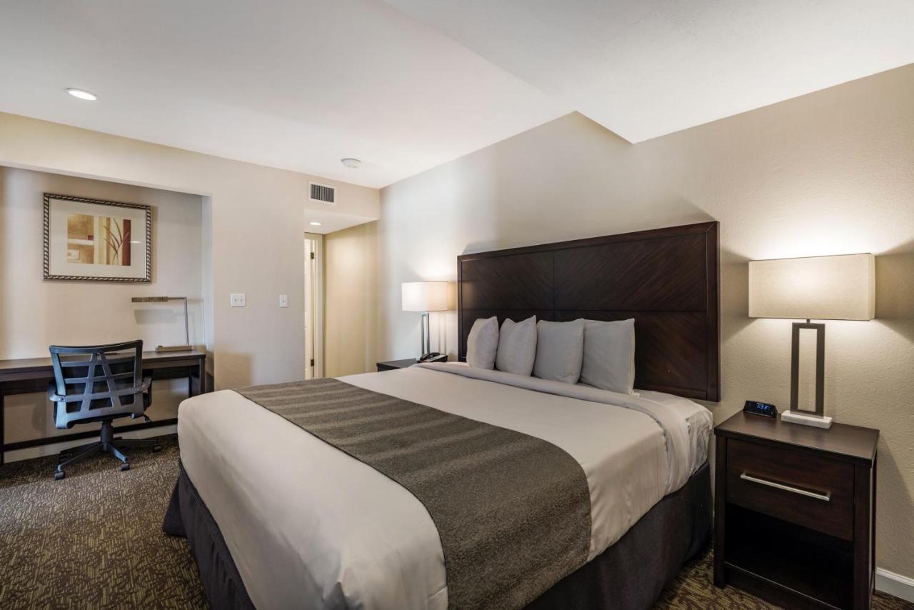 Chase Hotel